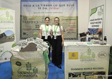 Irene and Leila, from Leonardita del Ebro