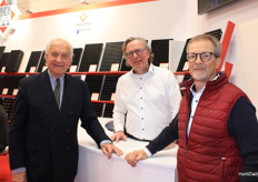 Mr Jurgen Kubern (HerkuPlast) and Reyo Bachmann (Bachmann) join forces. In resource Arjan Boot sales. https://www.hortidaily.com/article/9692217/herkuplast-goes-swiss/