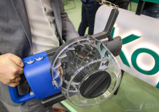 The Airobreez is the new generation of shippers. To be used for blowing mainly predatory mites.